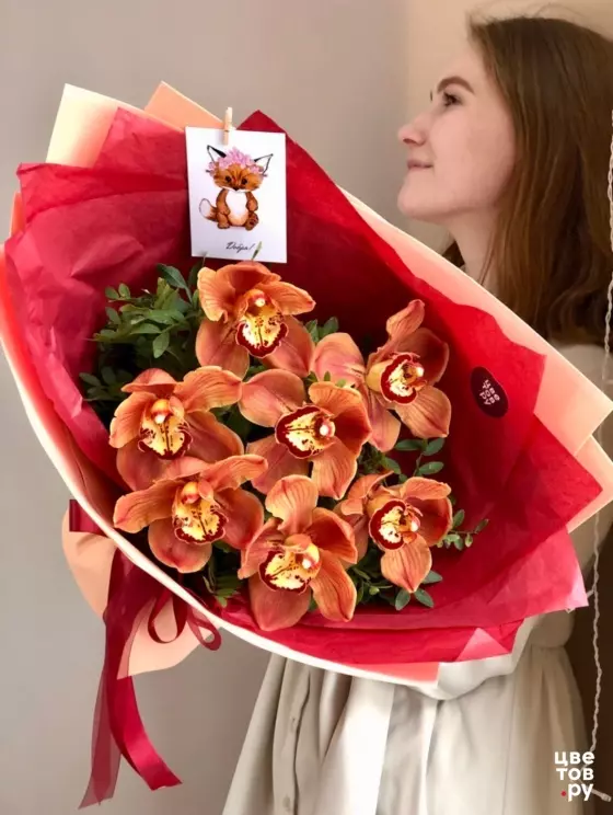 Букет орхидей